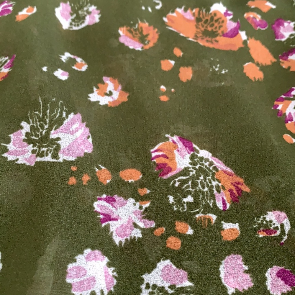 Max Studio Top. Multi Color- Mainly Green. See Ph… - image 2